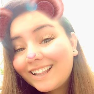 Meet your Posher, Brooke